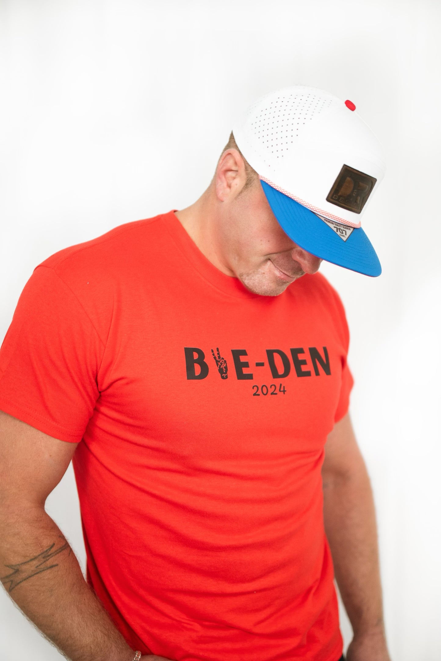 Red Unisex BYE-DEN 2024 © T-shirt